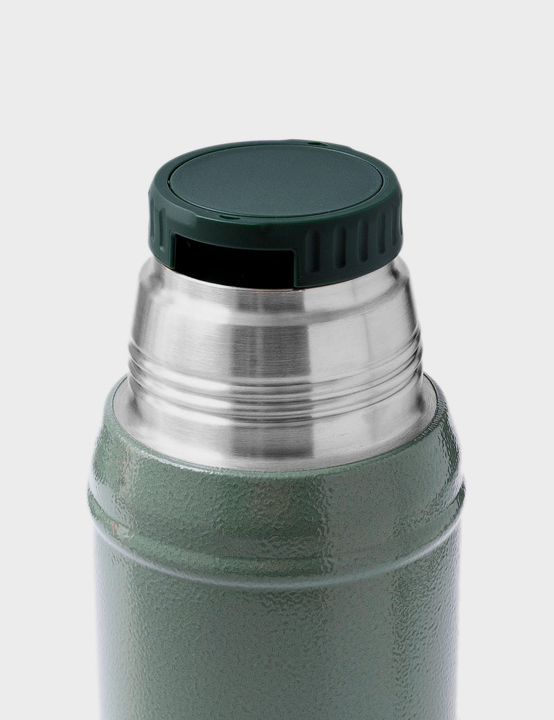 Termo Classic Legendary Stanley 0,75L - Verde Hammertone
