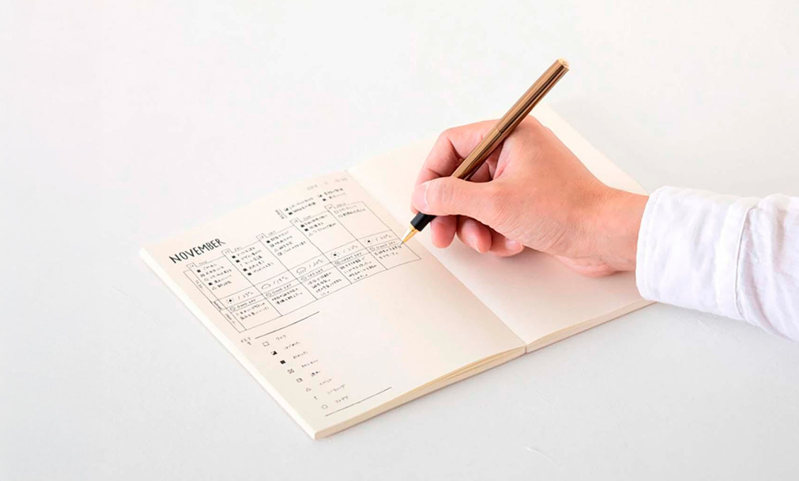 MD Notebook Journal (A5) Dot grid A
