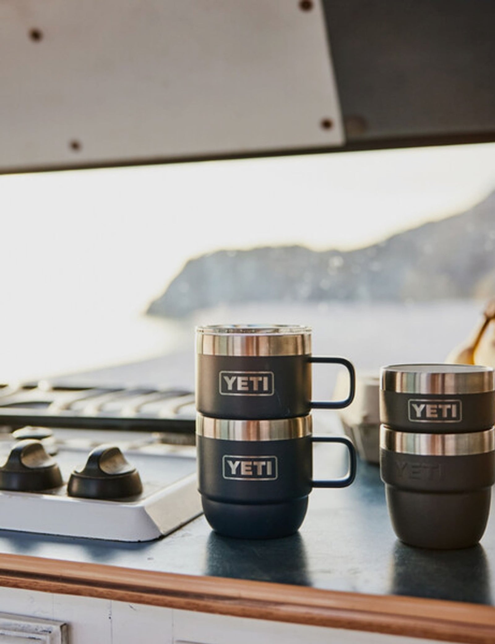 Set de dos tazas Espresso 6 OZ (177 ml) Rojo